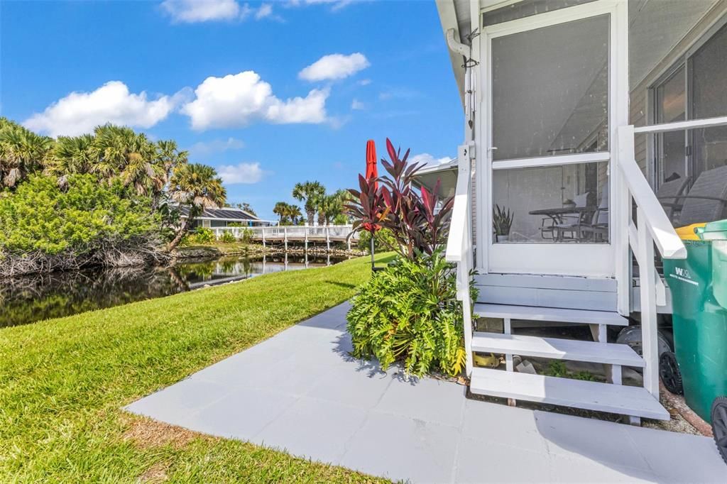 Active With Contract: $168,900 (2 beds, 1 baths, 868 Square Feet)