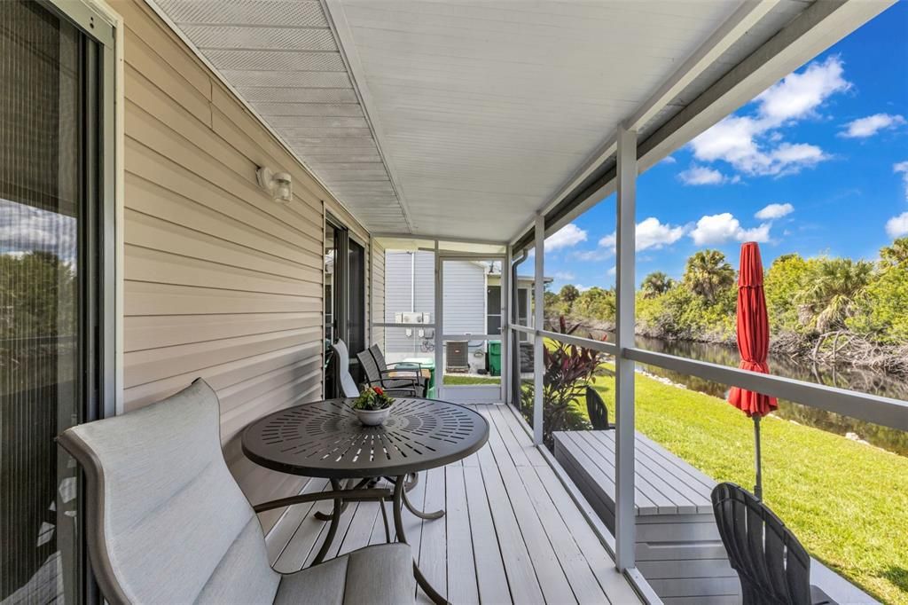 Active With Contract: $168,900 (2 beds, 1 baths, 868 Square Feet)