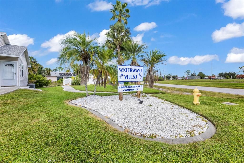 Active With Contract: $168,900 (2 beds, 1 baths, 868 Square Feet)