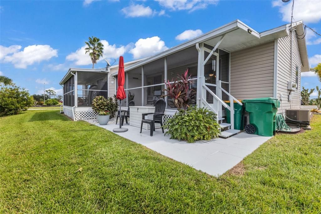 Active With Contract: $168,900 (2 beds, 1 baths, 868 Square Feet)