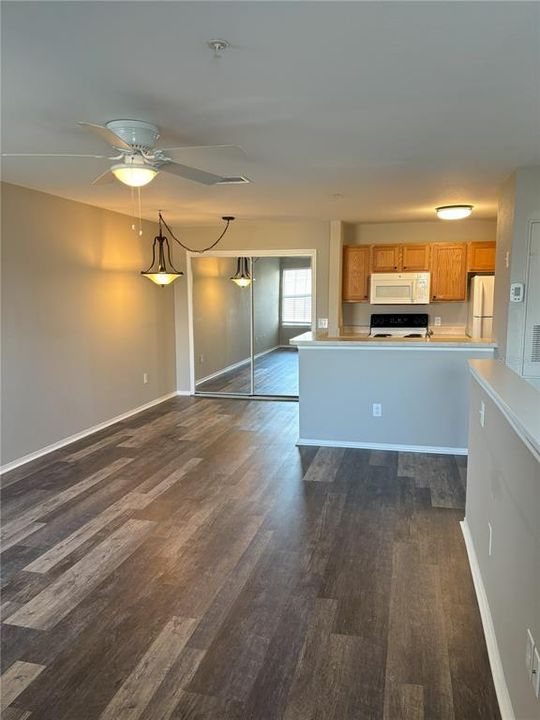 En Renta: $1,475 (1 camas, 1 baños, 728 Pies cuadrados)