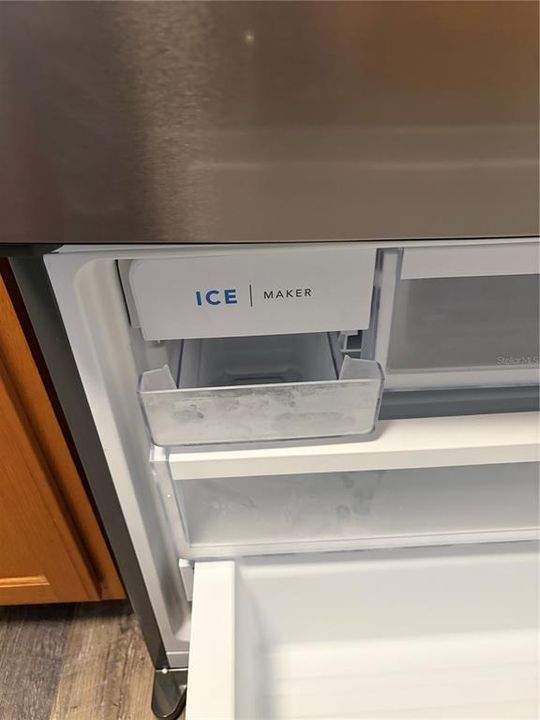 出租: $1,450 (1 贝兹, 1 浴室, 728 平方英尺)