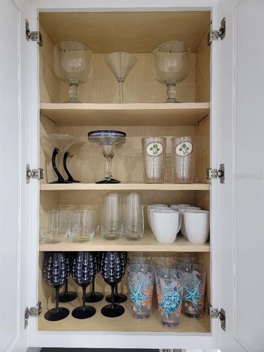 For Rent: $3,400 (3 beds, 2 baths, 1762 Square Feet)