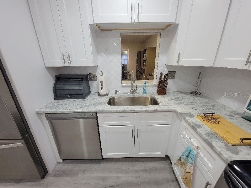 For Rent: $3,400 (3 beds, 2 baths, 1762 Square Feet)