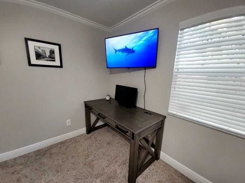 For Rent: $3,400 (3 beds, 2 baths, 1762 Square Feet)