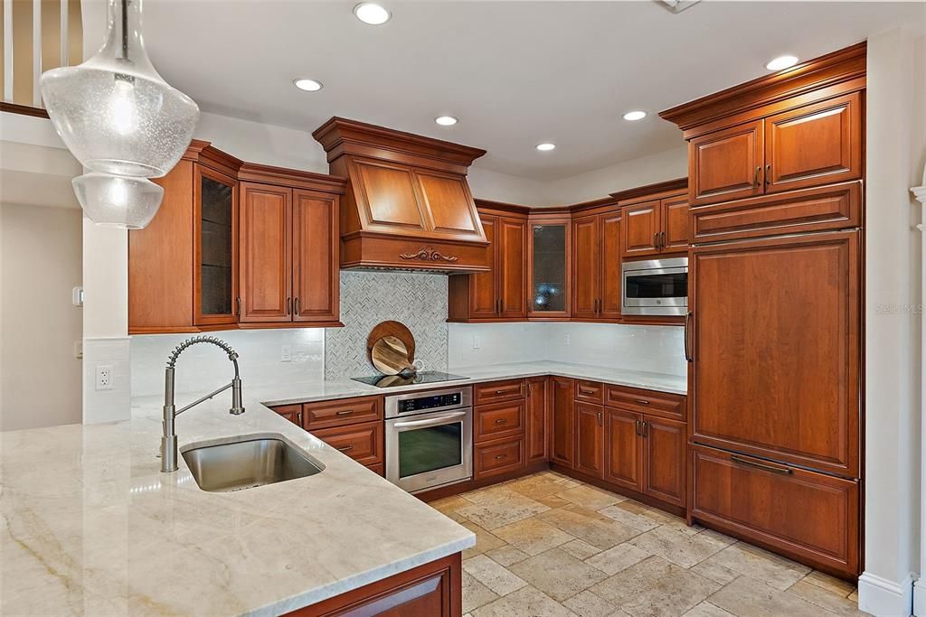 For Sale: $1,395,000 (4 beds, 3 baths, 3664 Square Feet)