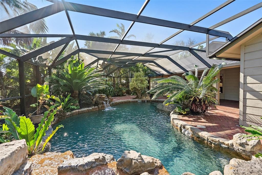 For Sale: $1,395,000 (4 beds, 3 baths, 3664 Square Feet)