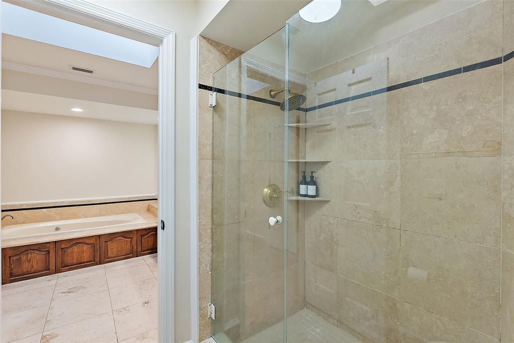 For Sale: $1,395,000 (4 beds, 3 baths, 3664 Square Feet)