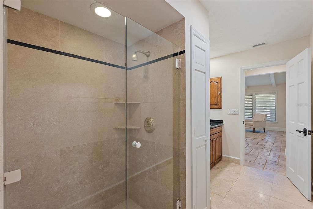 For Sale: $1,395,000 (4 beds, 3 baths, 3664 Square Feet)