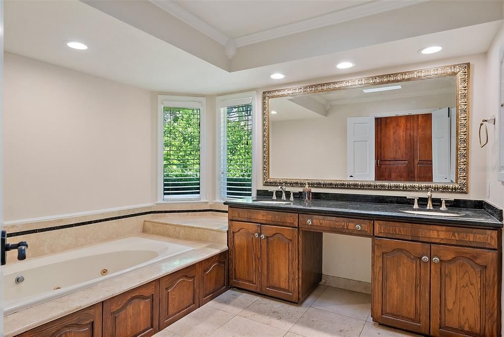 For Sale: $1,395,000 (4 beds, 3 baths, 3664 Square Feet)