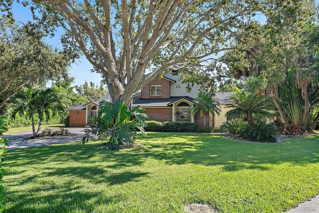 For Sale: $1,395,000 (4 beds, 3 baths, 3664 Square Feet)