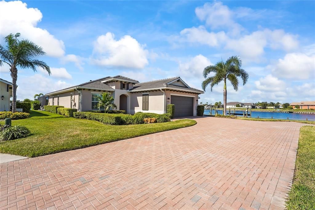 Active With Contract: $1,375,000 (4 beds, 2 baths, 2270 Square Feet)