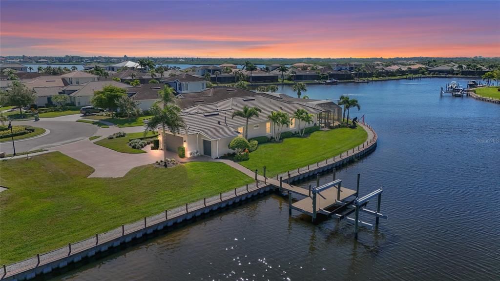 Active With Contract: $1,375,000 (4 beds, 2 baths, 2270 Square Feet)