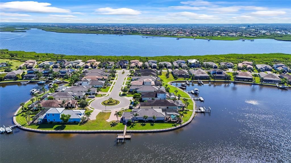 Active With Contract: $1,375,000 (4 beds, 2 baths, 2270 Square Feet)