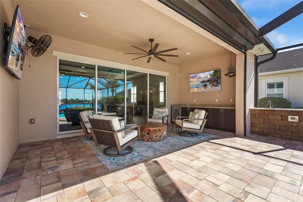 Active With Contract: $1,375,000 (4 beds, 2 baths, 2270 Square Feet)