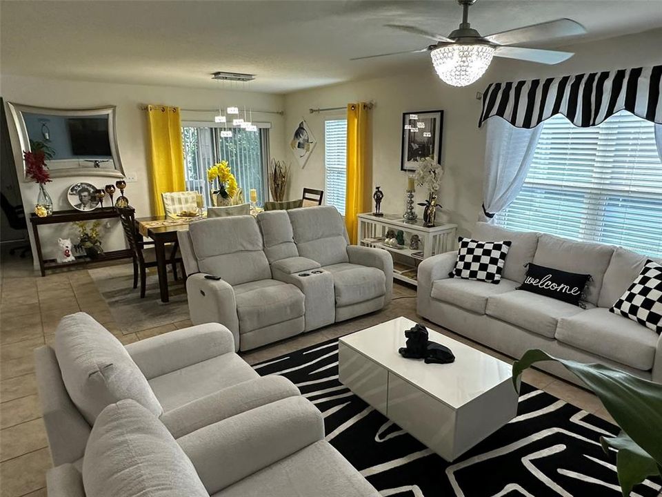 For Rent: $2,500 (3 beds, 2 baths, 1781 Square Feet)