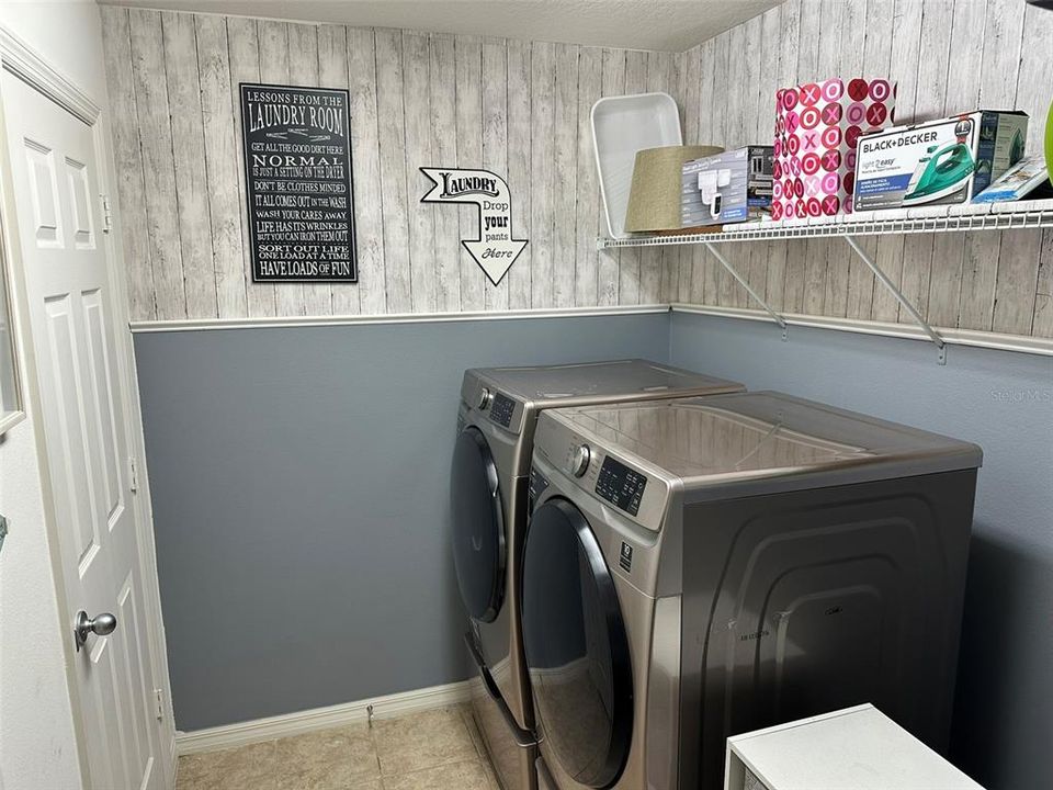 For Rent: $2,500 (3 beds, 2 baths, 1781 Square Feet)