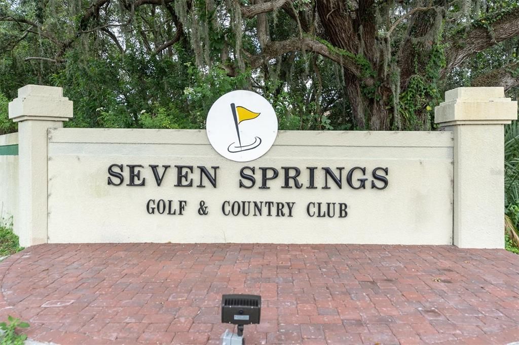 На продажу: $115,000 (2 спален, 2 ванн, 923 Квадратных фут)