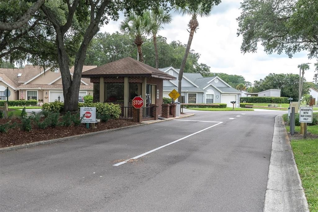 На продажу: $115,000 (2 спален, 2 ванн, 923 Квадратных фут)