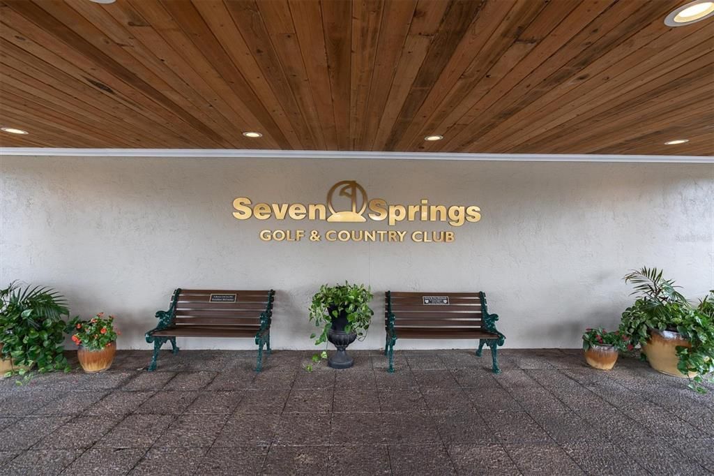 На продажу: $115,000 (2 спален, 2 ванн, 923 Квадратных фут)