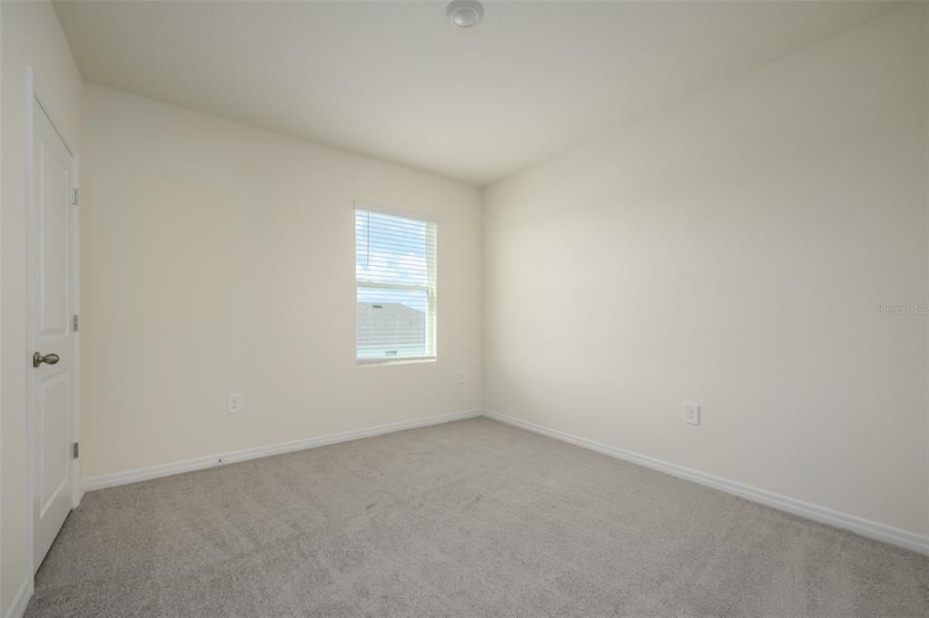 For Rent: $3,000 (5 beds, 3 baths, 2605 Square Feet)