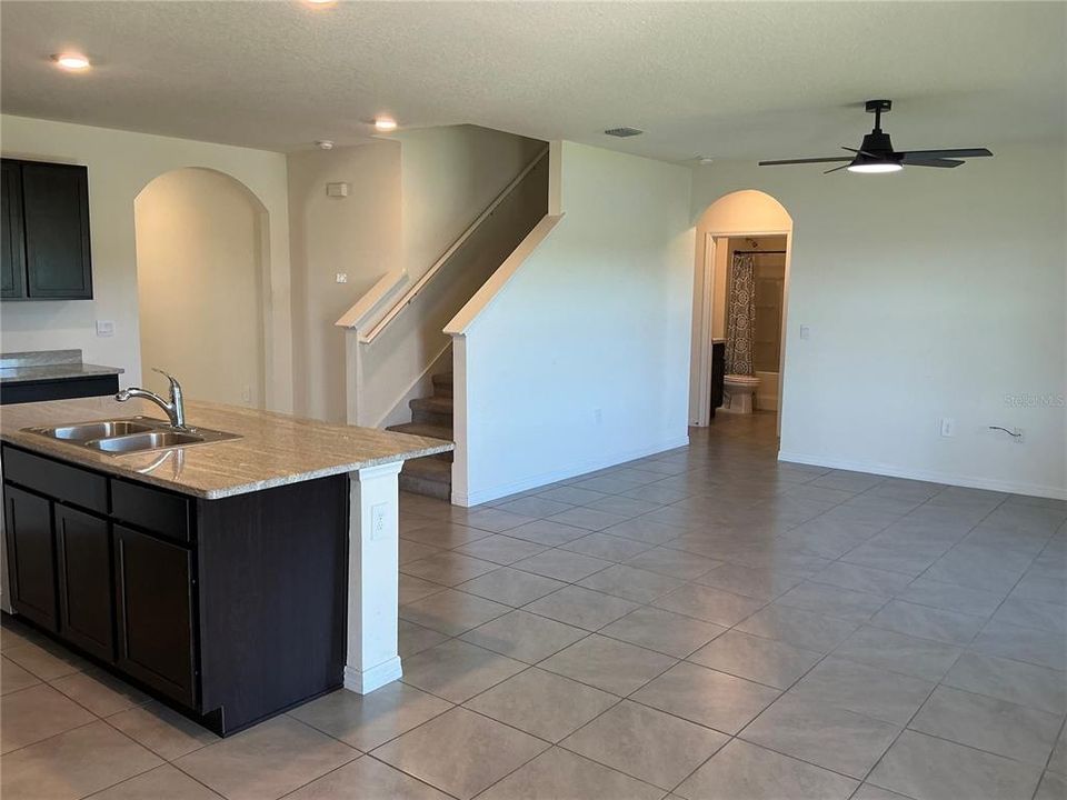 For Rent: $3,000 (5 beds, 3 baths, 2605 Square Feet)