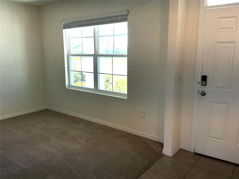 For Rent: $3,000 (5 beds, 3 baths, 2605 Square Feet)