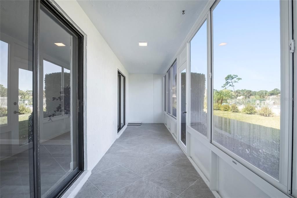 На продажу: $169,900 (2 спален, 1 ванн, 1000 Квадратных фут)