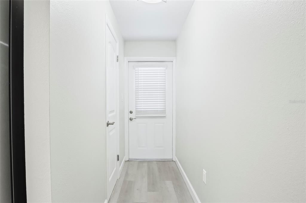 На продажу: $169,900 (2 спален, 1 ванн, 1000 Квадратных фут)