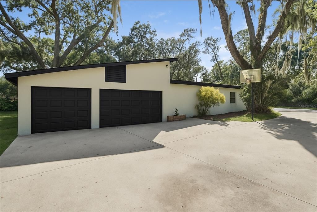 Под контрактом: $375,000 (3 спален, 2 ванн, 1833 Квадратных фут)