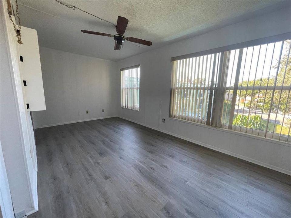 出租: $1,600 (2 贝兹, 2 浴室, 1100 平方英尺)