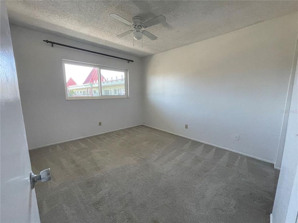 出租: $1,600 (2 贝兹, 2 浴室, 1100 平方英尺)