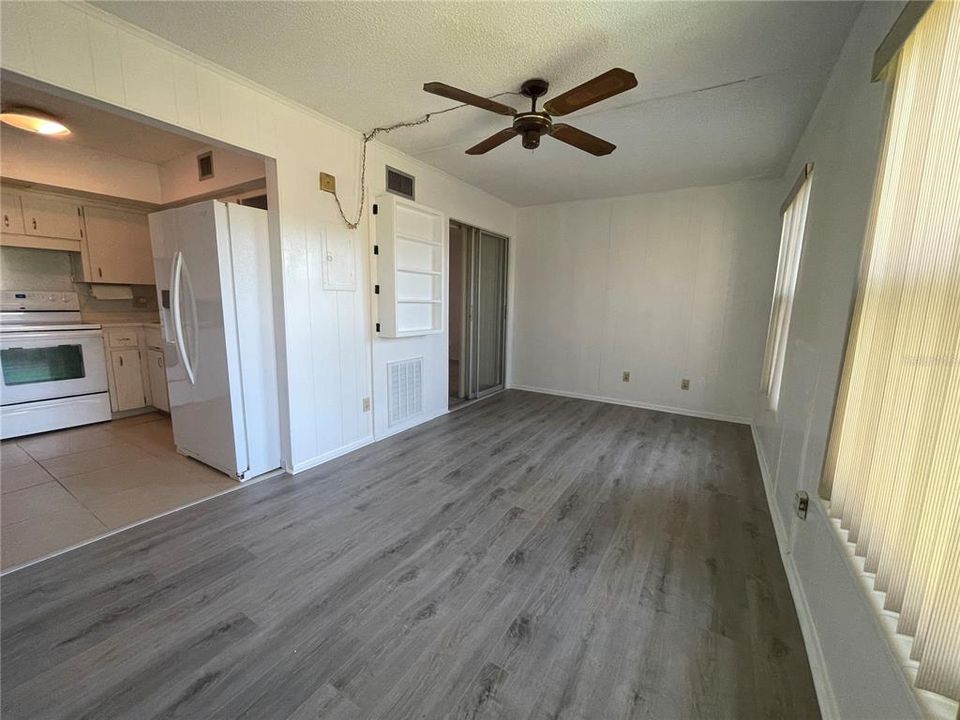 出租: $1,600 (2 贝兹, 2 浴室, 1100 平方英尺)