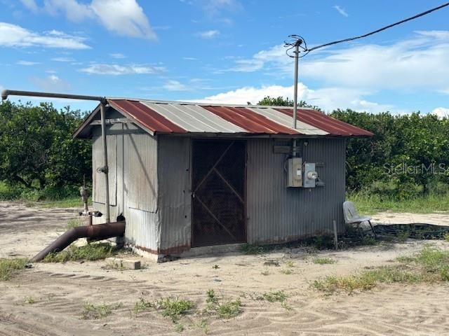 На продажу: $1,599,800 (40.00 acres)