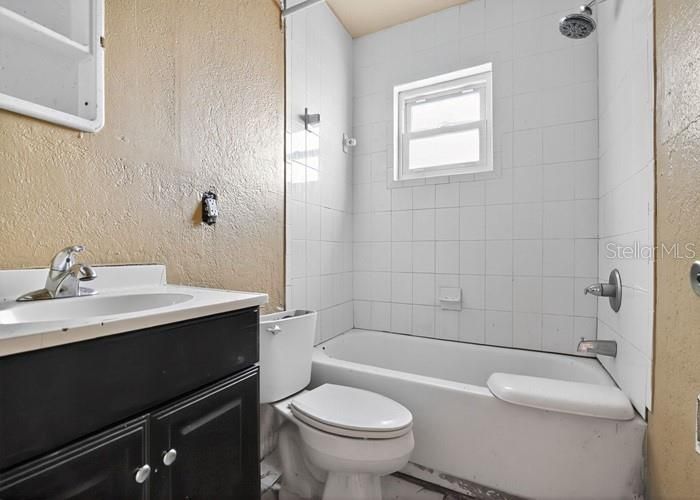 For Sale: $159,000 (3 beds, 2 baths, 1868 Square Feet)