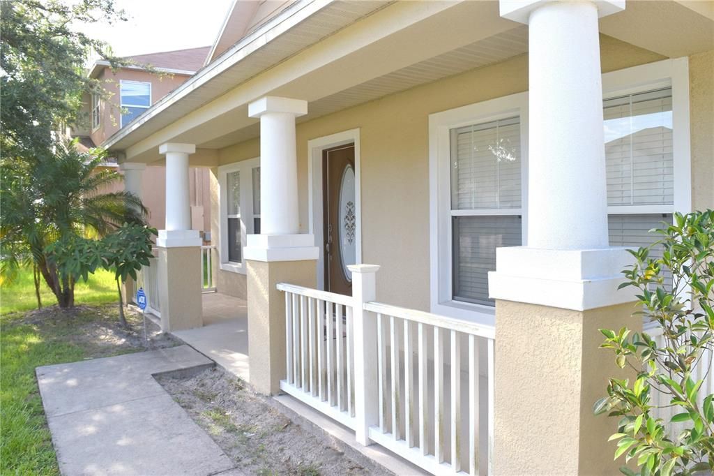 For Rent: $2,000 (3 beds, 2 baths, 2237 Square Feet)