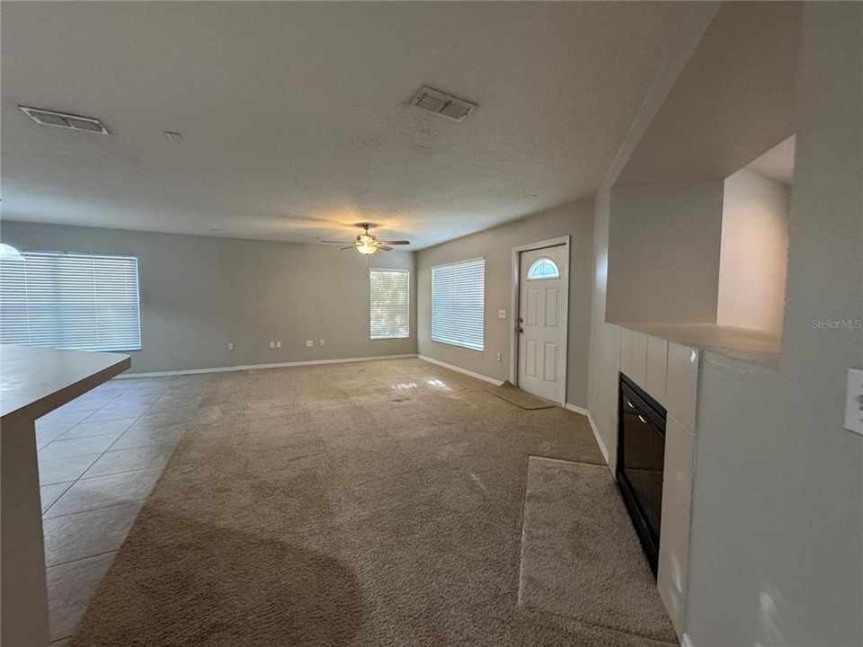 For Rent: $2,000 (3 beds, 2 baths, 2237 Square Feet)