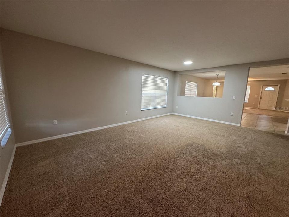 For Rent: $2,000 (3 beds, 2 baths, 2237 Square Feet)