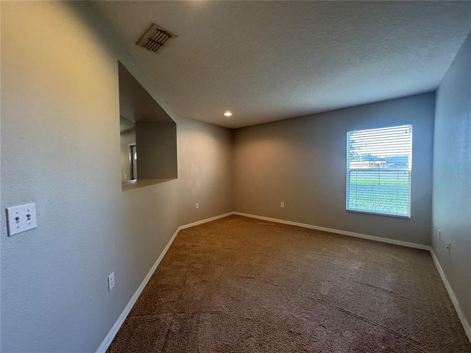 For Rent: $2,000 (3 beds, 2 baths, 2237 Square Feet)