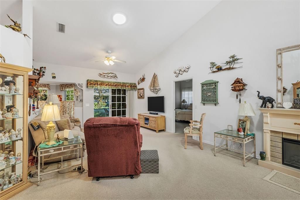 For Sale: $379,900 (3 beds, 2 baths, 1535 Square Feet)