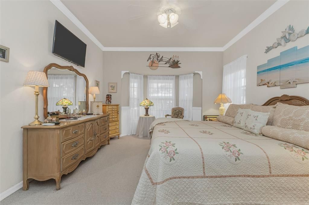 For Sale: $379,900 (3 beds, 2 baths, 1535 Square Feet)