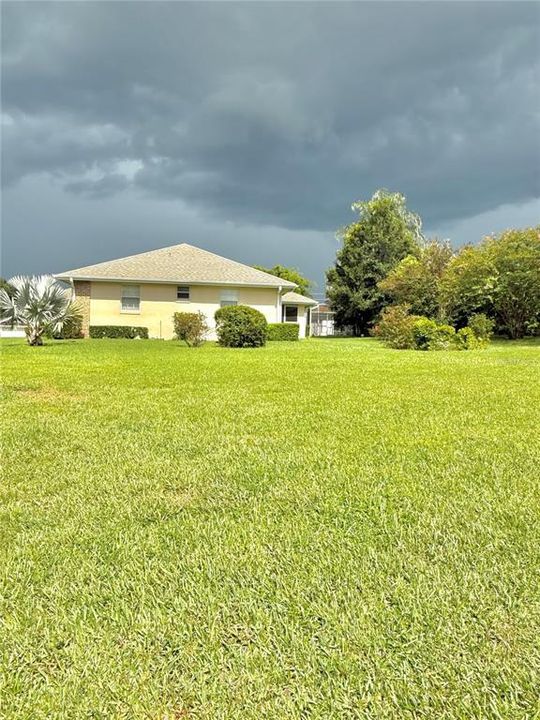 For Sale: $359,000 (3 beds, 2 baths, 1901 Square Feet)