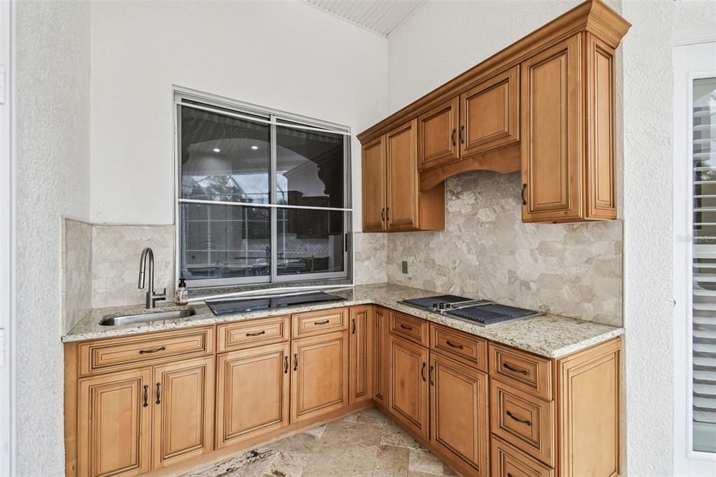 待售: $2,599,000 (5 贝兹, 5 浴室, 6565 平方英尺)