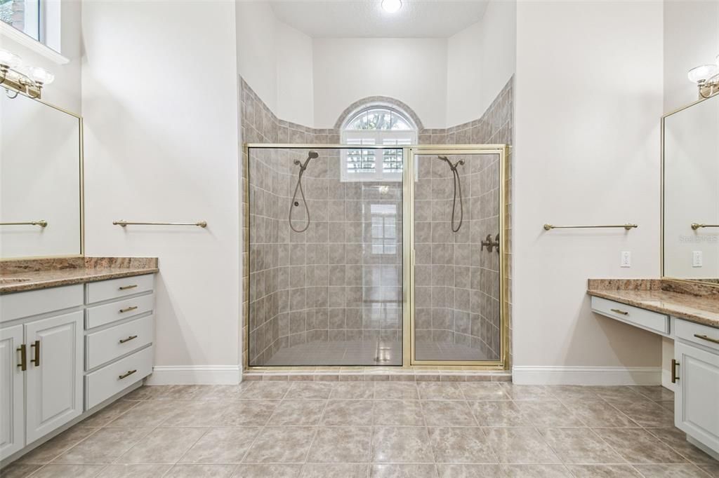 待售: $2,599,000 (5 贝兹, 5 浴室, 6565 平方英尺)