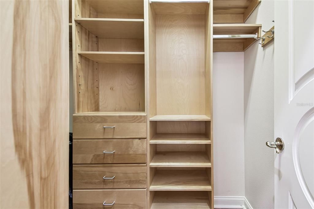 待售: $2,599,000 (5 贝兹, 5 浴室, 6565 平方英尺)