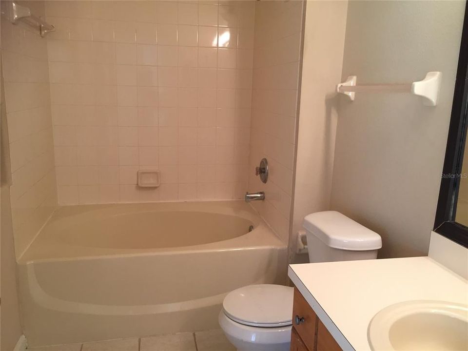 En Venta: $399,000 (4 camas, 2 baños, 1895 Pies cuadrados)