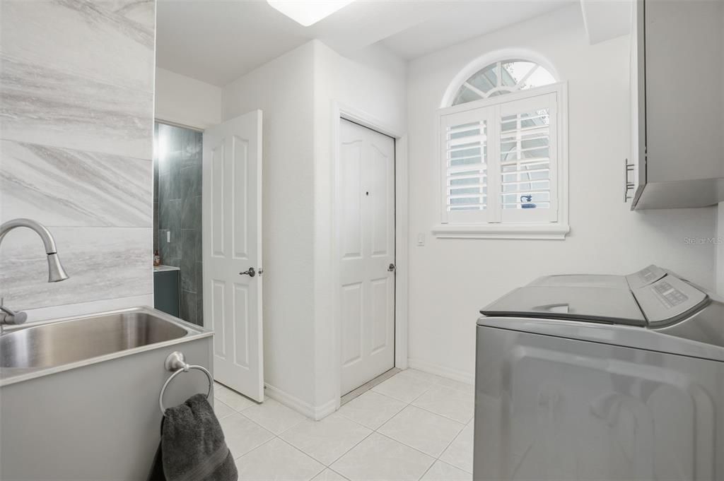 For Sale: $625,000 (3 beds, 2 baths, 2648 Square Feet)