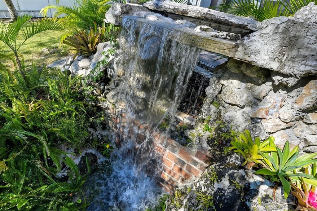 For Sale: $625,000 (3 beds, 2 baths, 2648 Square Feet)