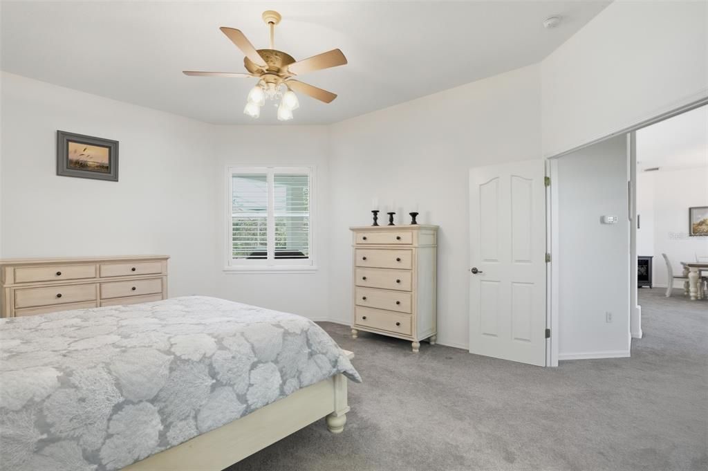 For Sale: $625,000 (3 beds, 2 baths, 2648 Square Feet)