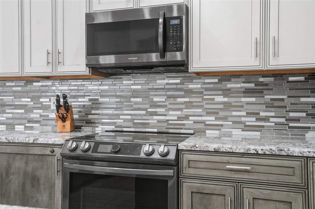 For Sale: $625,000 (3 beds, 2 baths, 2648 Square Feet)